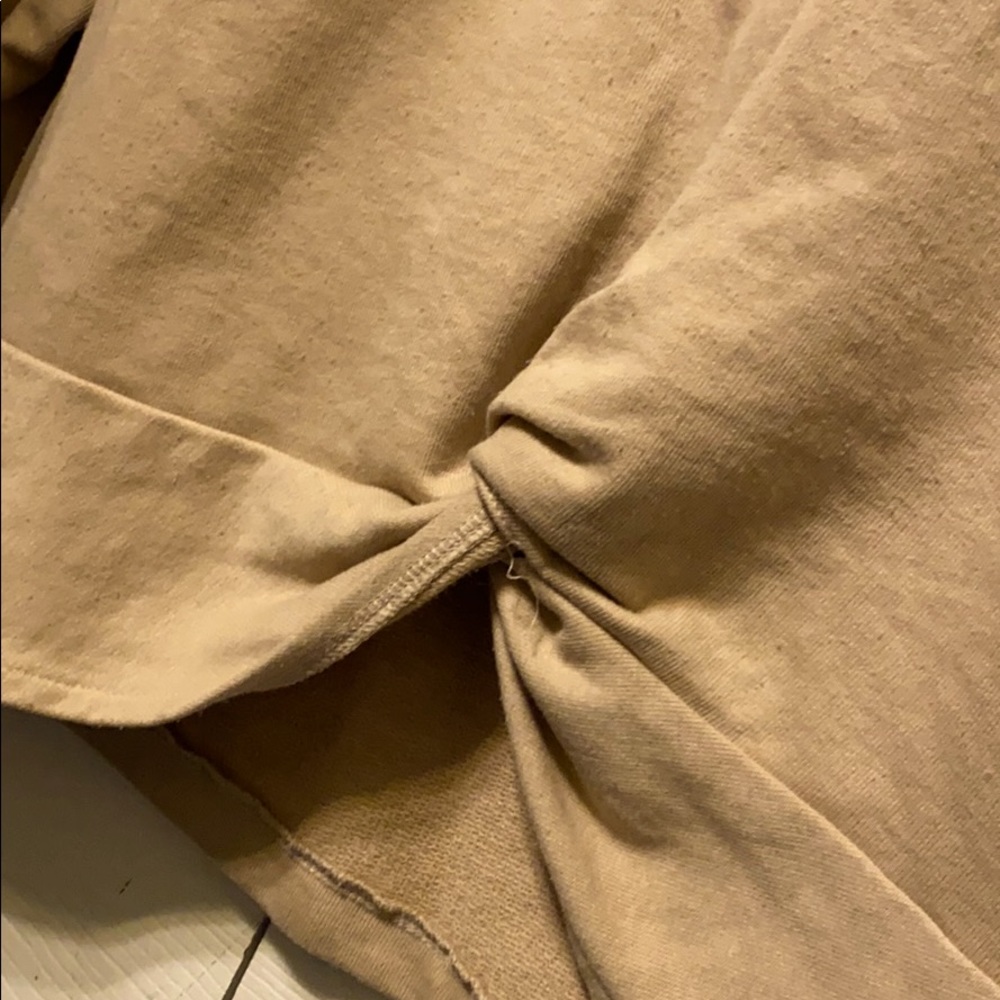 H&M Knotted Top - Picture 2 of 3